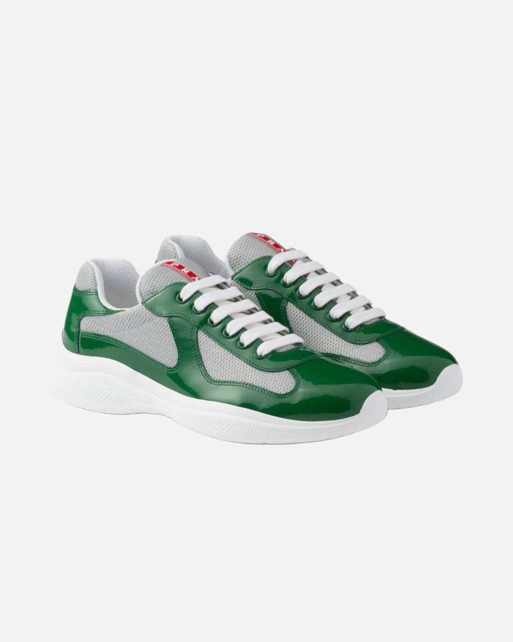 Prada cup - vert